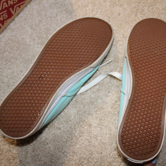 Vans, Sneakers, Shoes, Women - Picture 2 of 4